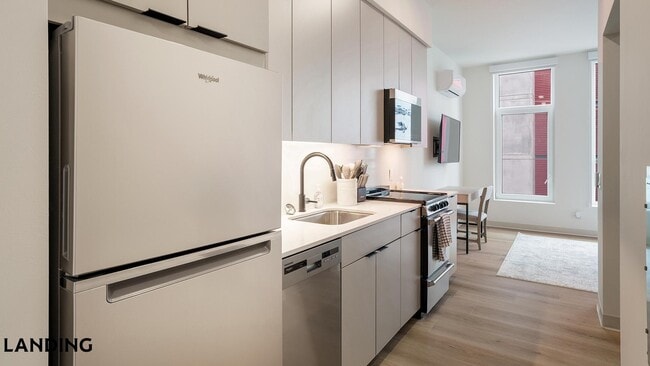 Photo - 1529 N Fremont St Unit 310