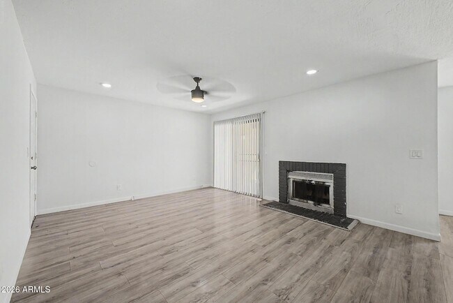 Photo - 5236 W Peoria Ave Unit 127