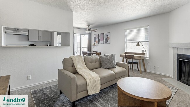 Building Photo - 1071 Clayton Ln Unit M0118.1407615