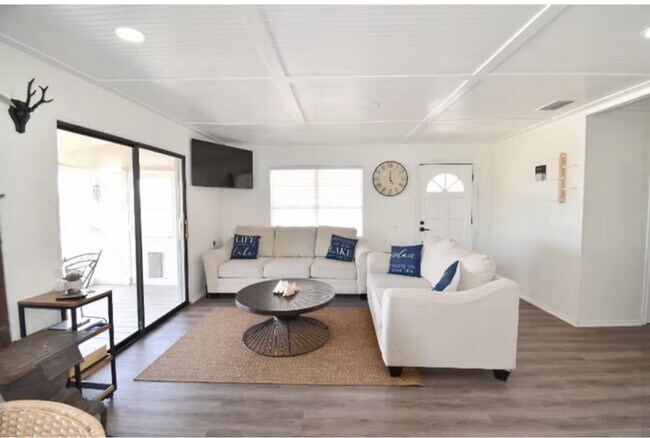 Photo - 108 Rough Canyon Rd