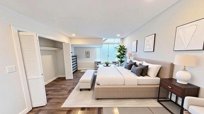 Photo - 106 13th St Unit 323