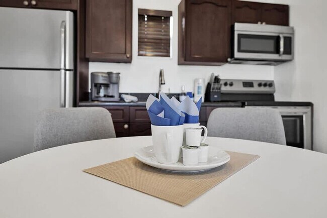 Photo - 333 Walnut St Unit ID1312658P