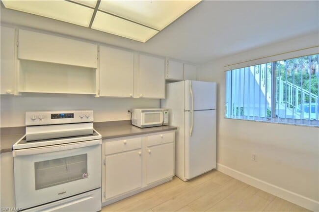 Photo - 2330 Naples Trace Cir