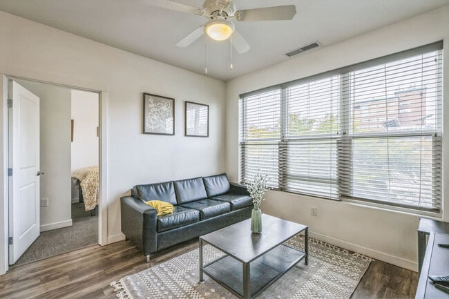 Photo - 305 E Front St Unit SI ID1261711P