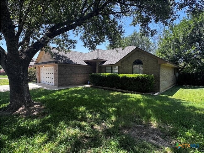 Building Photo - 1518 Chardonnay Dr