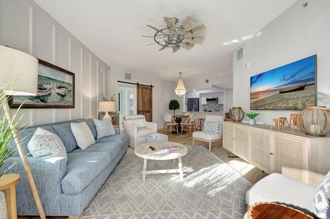 Building Photo - 875 NW Flagler Ave Unit 404