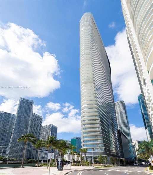 Building Photo - 300 Biscayne Blvd Way Unit 3406