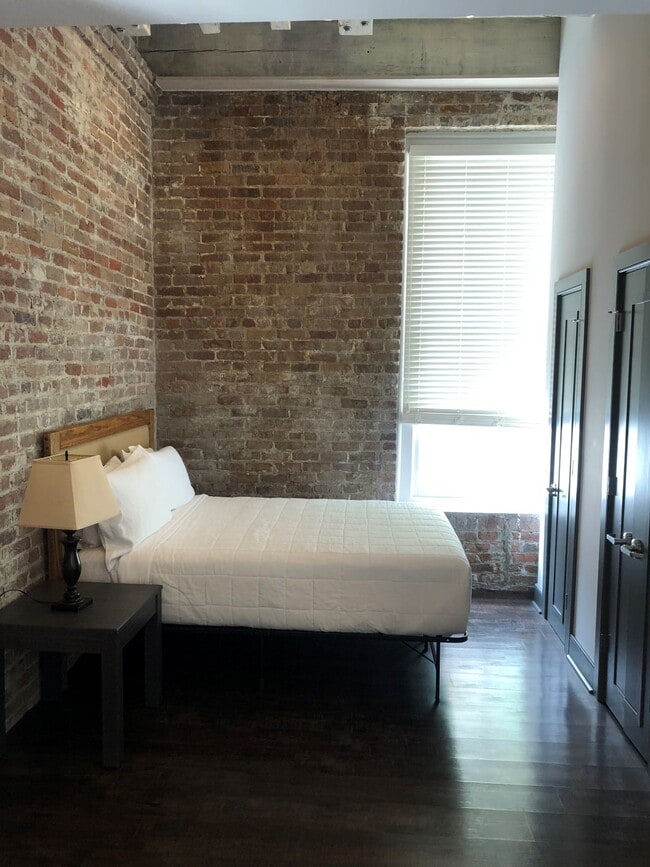 Guest Bedroom - Gotham Lofts