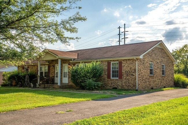 Building Photo - 1184 Meadowview Dr Unit 1186