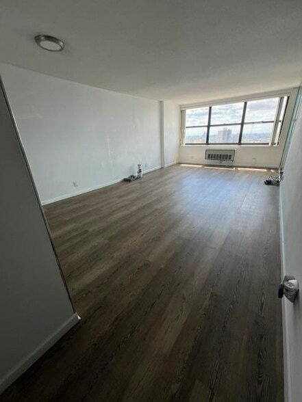 Photo - 7000 JFK Blvd E