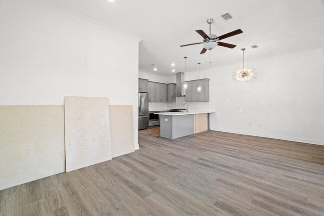 Photo - 212 Kara Lake Dr