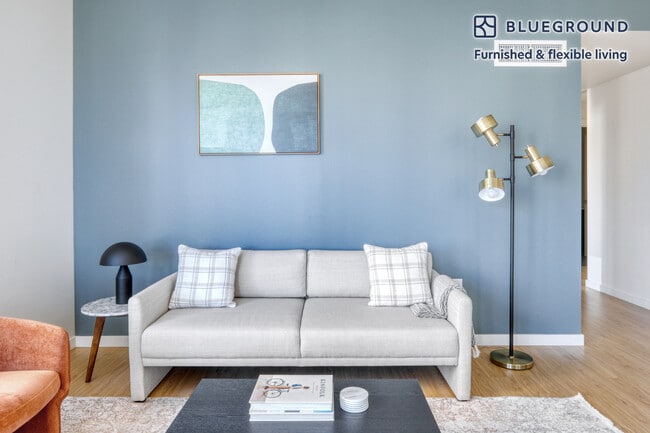 Photo - 1430 2nd Ave Unit FL16-ID402