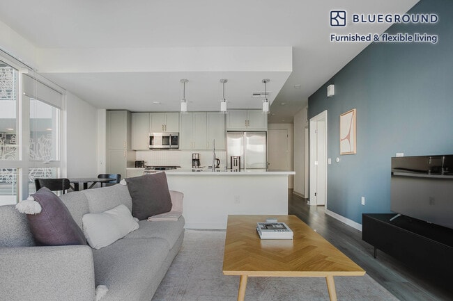 Photo - 201 The Promenade N Unit SI FL5-ID1258