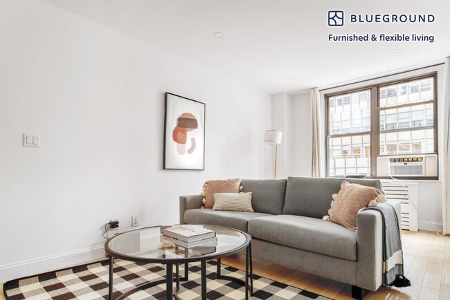 Building Photo - 160 E 48th St Unit FL13-ID1170