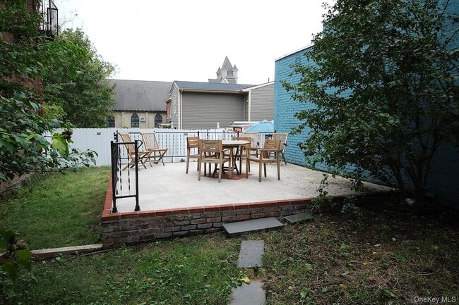 Photo - 95 Liberty St Unit 1