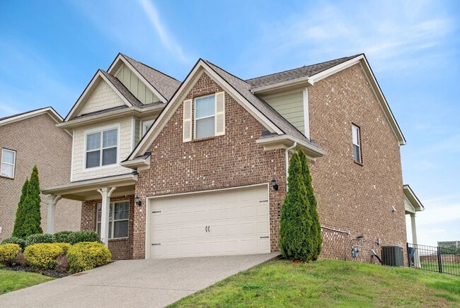 Photo - 404 Black Thorn Ln