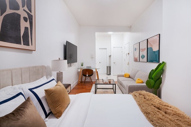 Photo - 444 W 48th St Unit SI ID1022034P