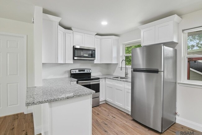 Photo - 210 Centerville St NE Unit 1