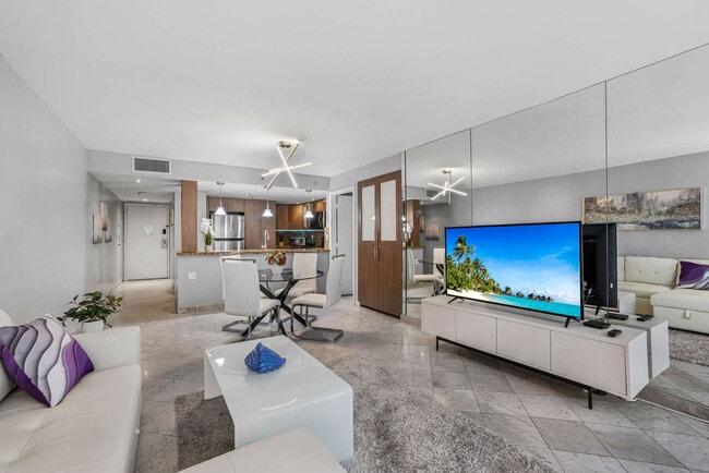 Photo - 1717 N Bayshore Dr Unit SI FL10-ID1054119P