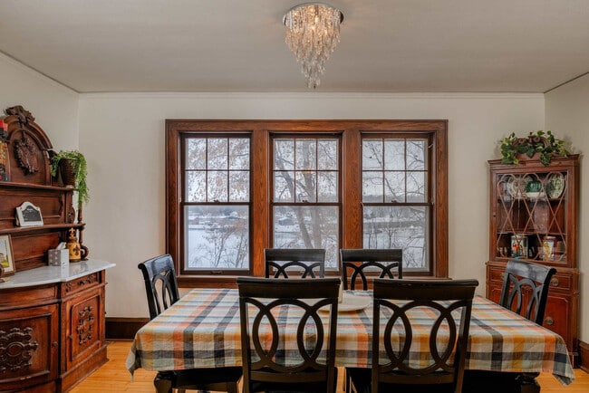 Photo - 301 W Wisconsin Ave Unit ID1373701P