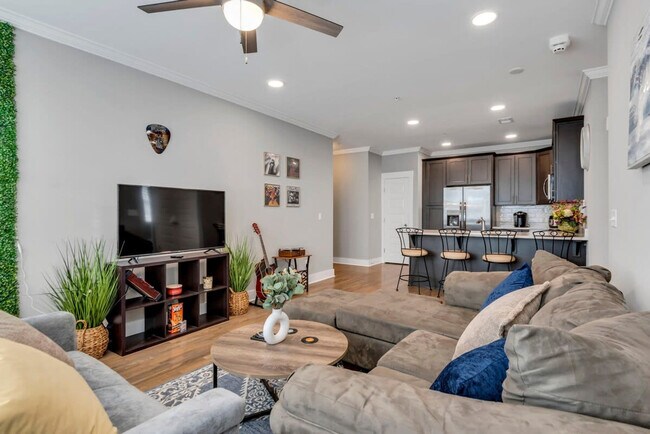 Photo - 953 44th Ave N Unit ID1261687P