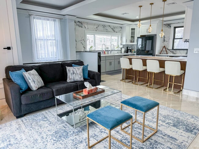 Building Photo - 31 Train St Unit SI FL1-ID1238149P