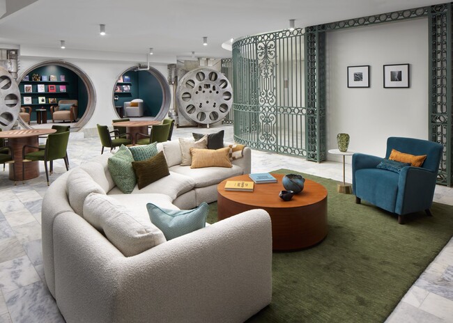 Building Photo - The Commonwealth