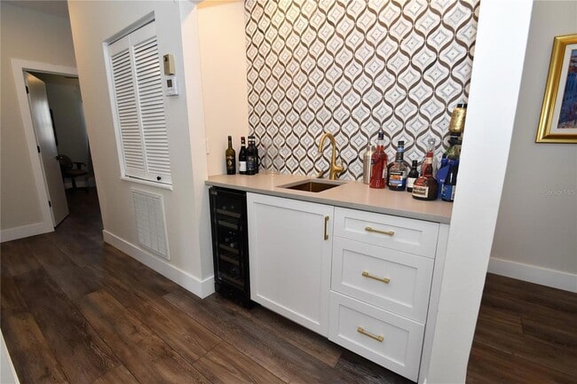 Photo - 1631 Starling Dr Unit 204