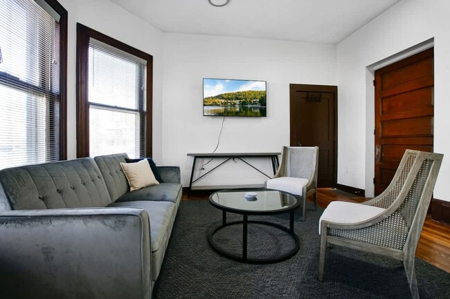 Photo - 1848 E 89th St Unit SI ID1496055P