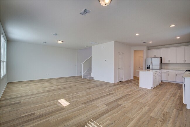 Photo - 1418 Tramore Wy