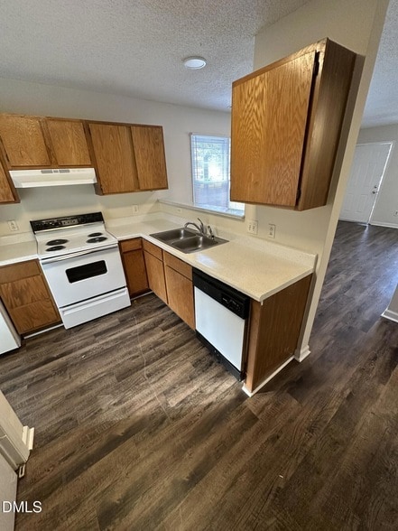 Photo - 2938 Faversham Pl