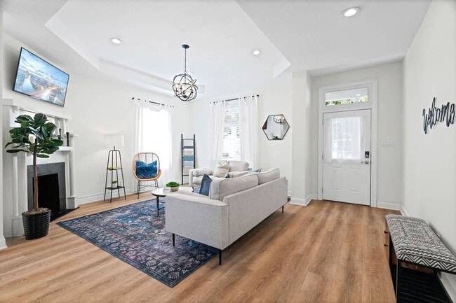Photo - 1445 N Laura St Unit SI ID1578537P