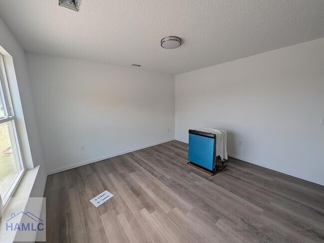 Photo - 20-A2 Frasier Ln SW
