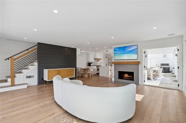 Photo - 300 Coral Ave