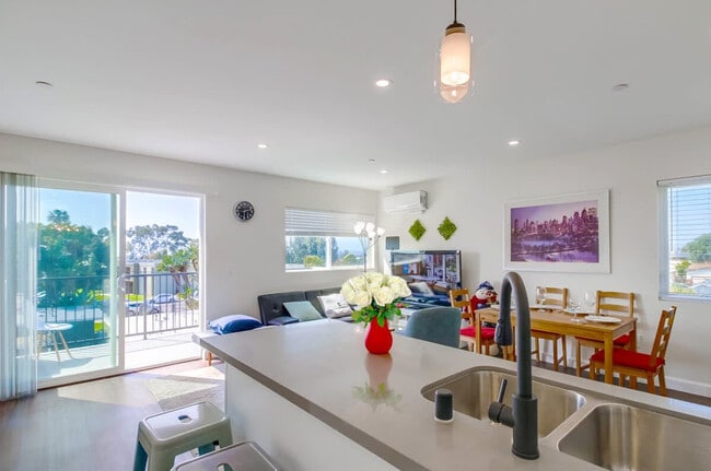 Photo - 116 E 22nd St Unit SI ID1465006P