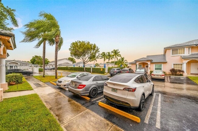 Photo - 14260 SW 121st Pl