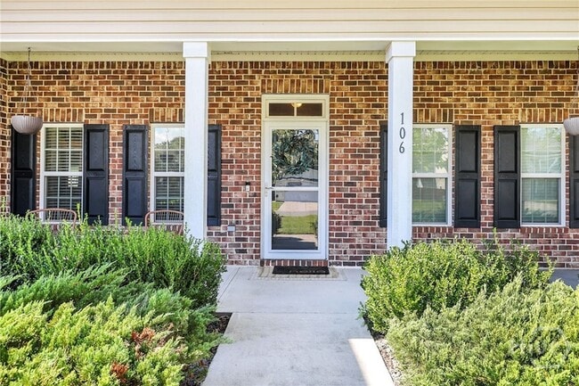 Photo - 106 Laurel Ln