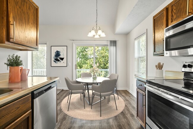 Photo - Eagle's Nest Apartments