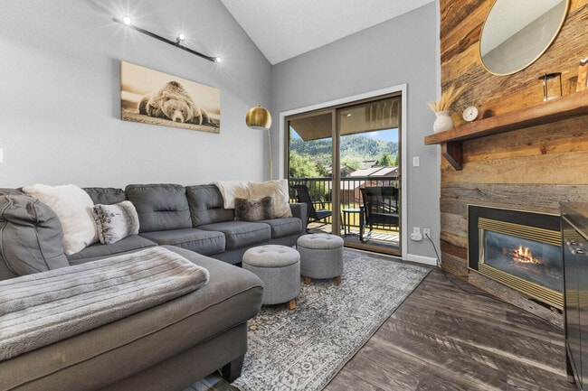 Photo - 2875 Village Dr Unit SI ID1564271P
