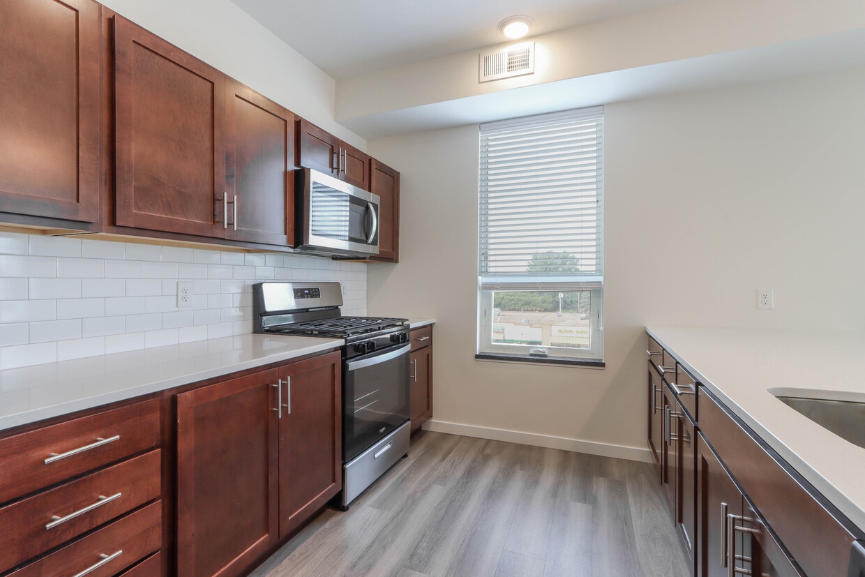 Floor Plan - Unfurnished Two Bedroom Two Bath