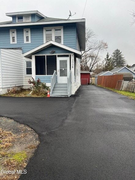 Photo - 300 US-9W Unit B