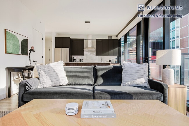 Photo - 535 N St Clair St Unit FL7-ID1145