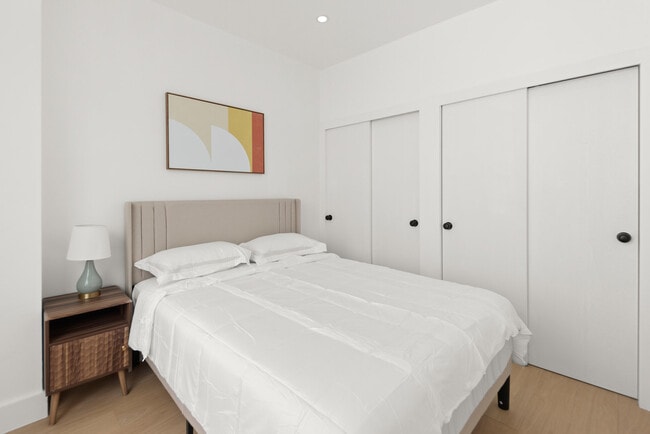 Photo - 19-23 Saint Marks Place-SI ID1499939P Unit SI ID1499939P