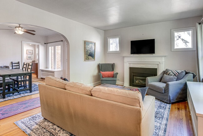 Photo - 757 N Clayton St Unit SI ID1546078P