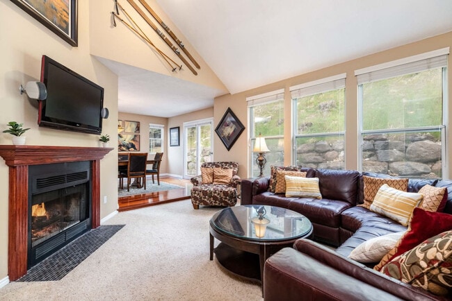 Building Photo - 8185 Wasatch Grove Ln Unit SI ID1597543P