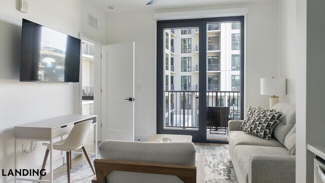 Photo - 1007 S Mint St Unit 833