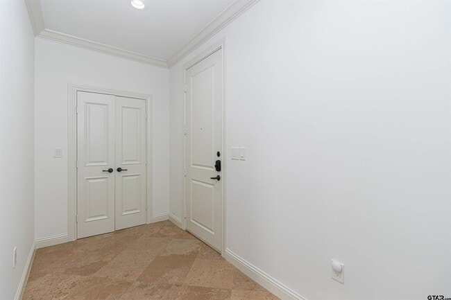 Photo - 2801 Wexford Dr