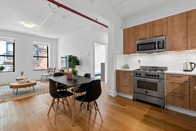 Photo - 517 W 45th St Unit SI ID1224963P
