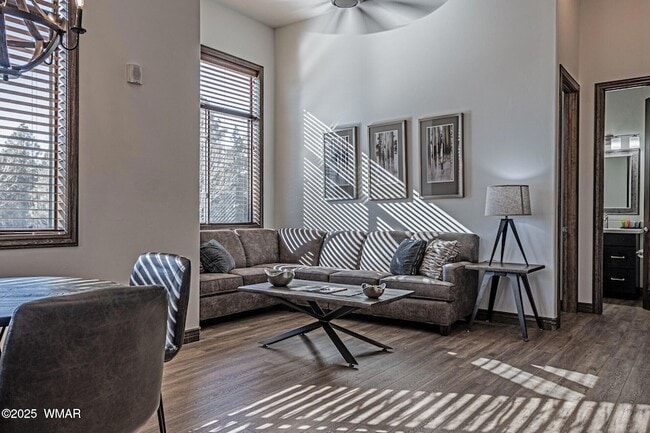 Photo - 3350 W Sugar Pine Way