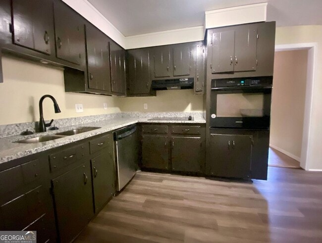 Photo - 209 Scarborough Rd